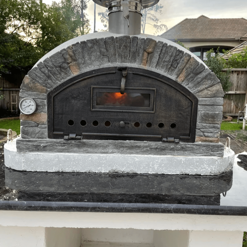 BUENAVENTURA_PRETO_PREMIUMPIZZAOVENCLOSEUP