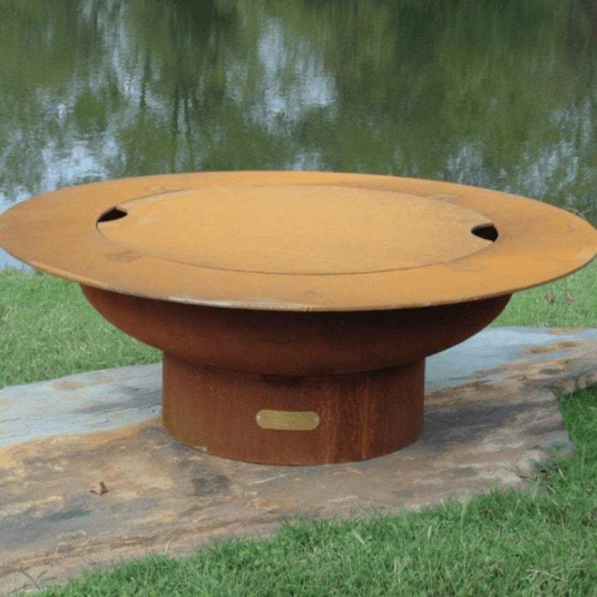 Patina Magnum Steel Fire Pit with Lid by Fire Pit Art - Magnum/lid-FPA-MLS120-NG