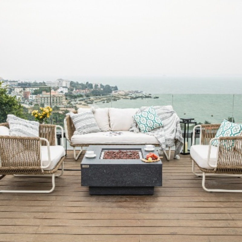 Elementi Manhattan Fire Table