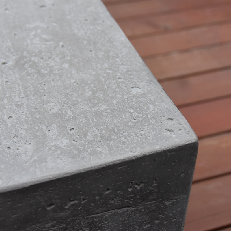 Elementi Manhattan Fire Table