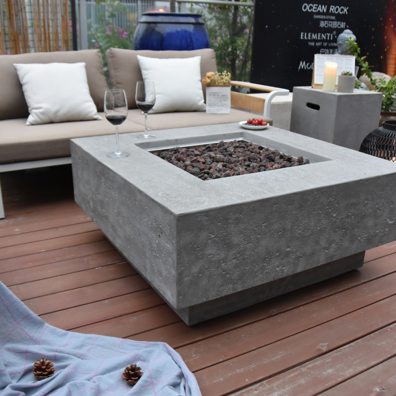 Elementi Manhattan Fire Table