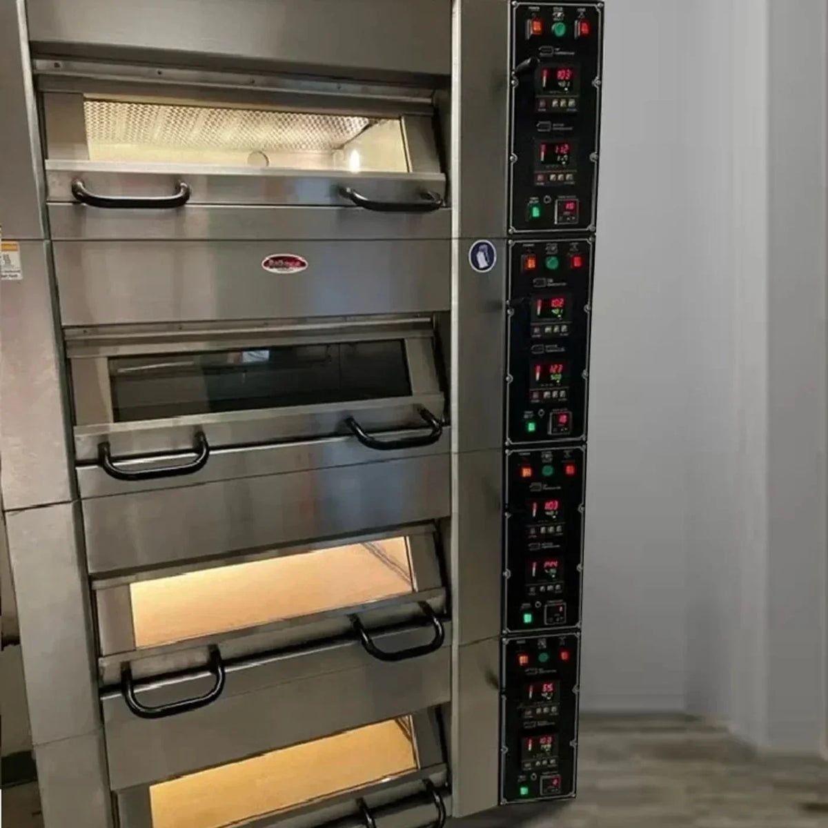 BakeMax 47" One Deck Electric Oven, Accommodates (1) 18" X 26" Pan, 220/60/3 - BMSD001