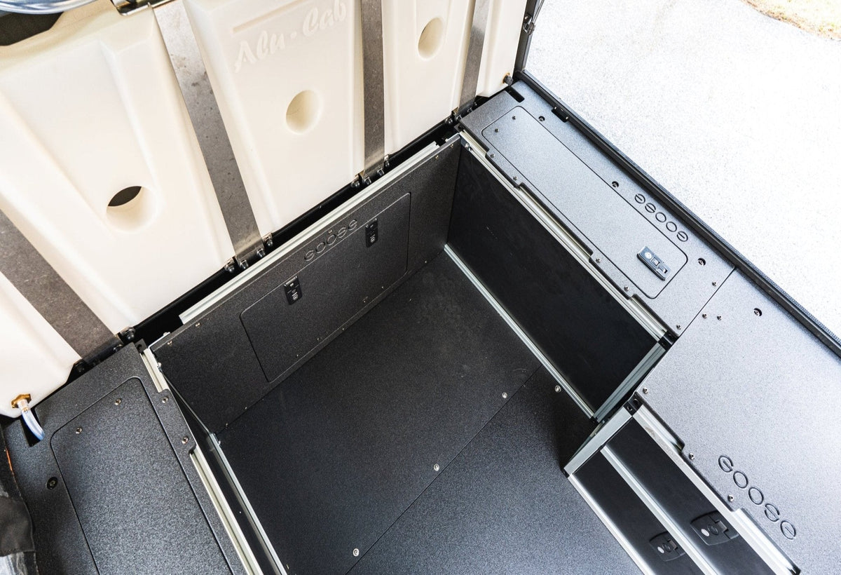 GOOSE GEAR Alu-Cab Canopy Camper V2 - Ford Ranger 2019-2023 4th Gen. - Front Utility Module - 5' Bed - 3333-GGR-SH