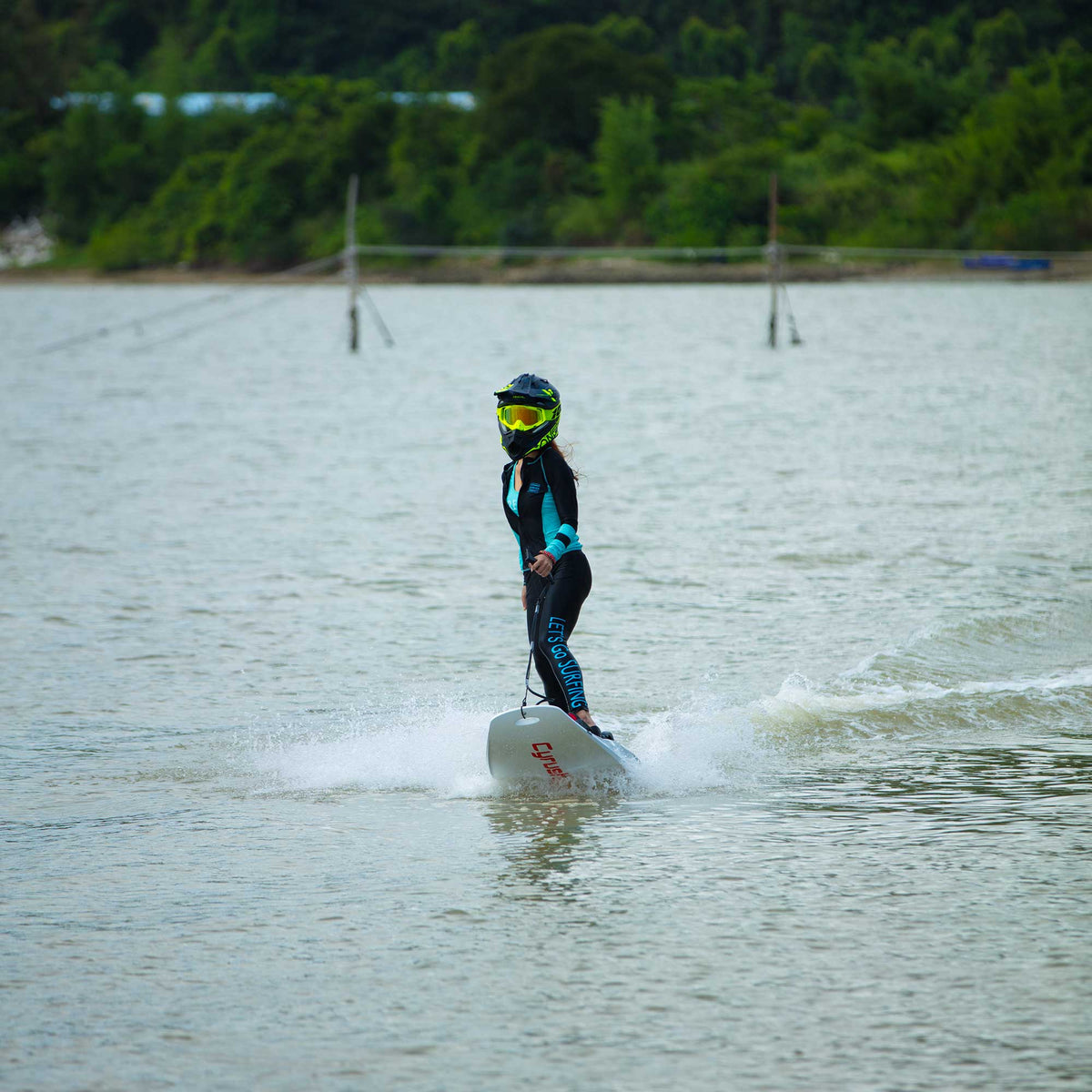 Cyrusher Thunders Electric Surfboard - ESURF-THUNDERS