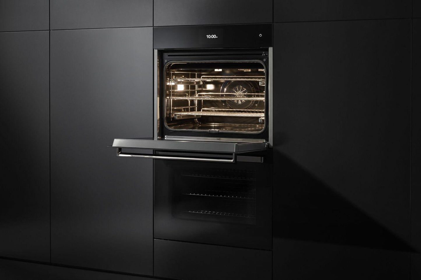 VIKING 30" Electric Double Oven - Black - MVDOE6301BG