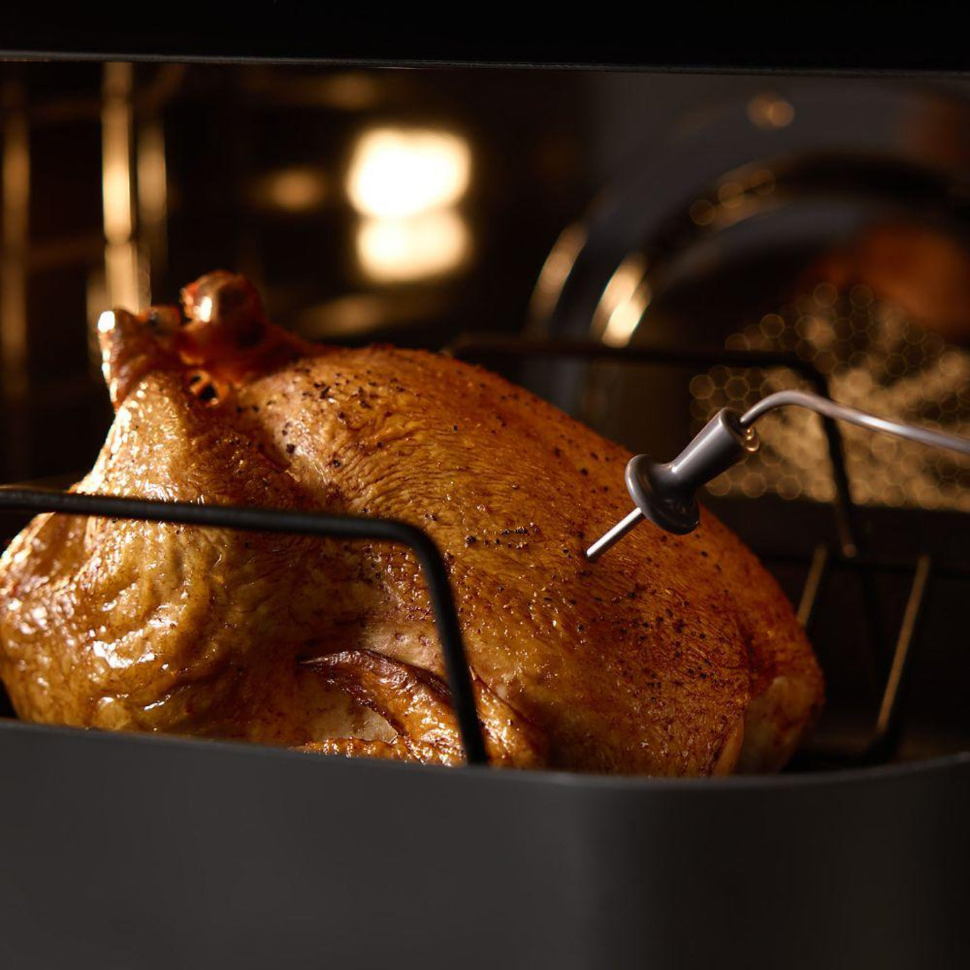 VIKING 30" Electric Double Oven - Black - MVDOE6301BG